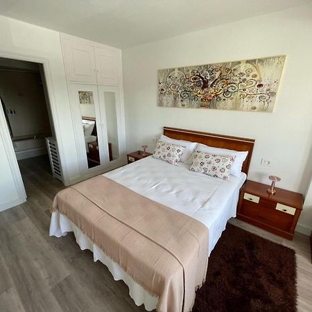 Milladoiro Apartment Teo Bagian luar foto