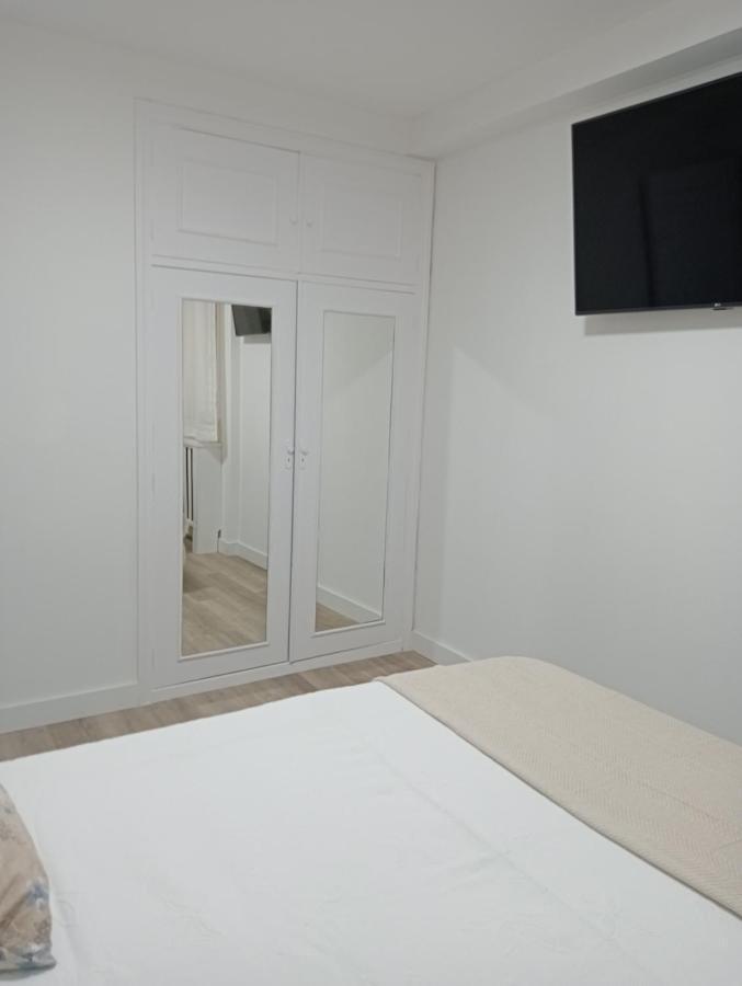 Milladoiro Apartment Teo Bagian luar foto