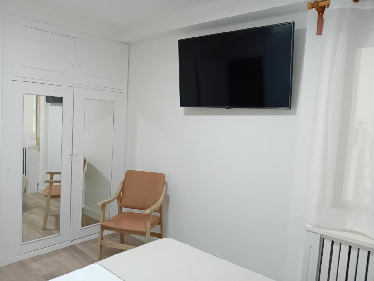 Milladoiro Apartment Teo Bagian luar foto